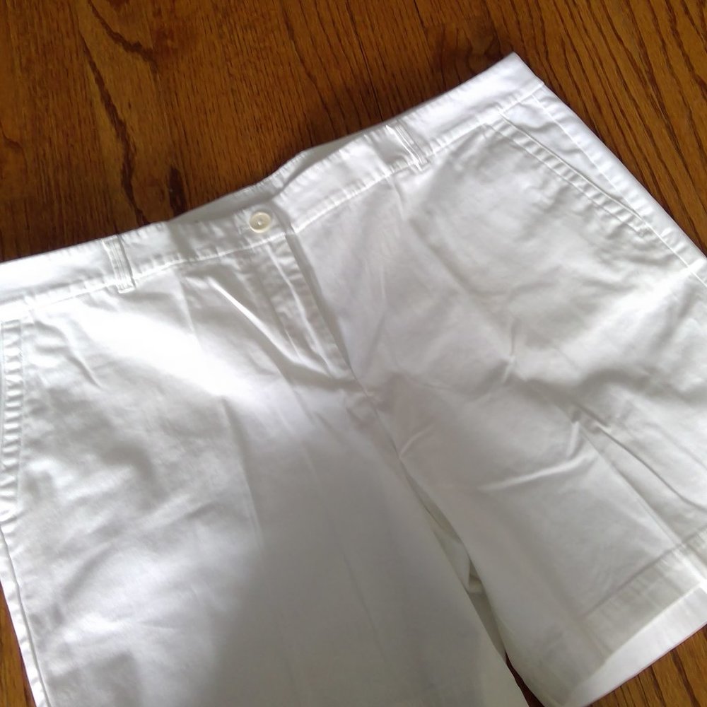 Talbots "Weekend" White Shorts - Picture 10 of 10
